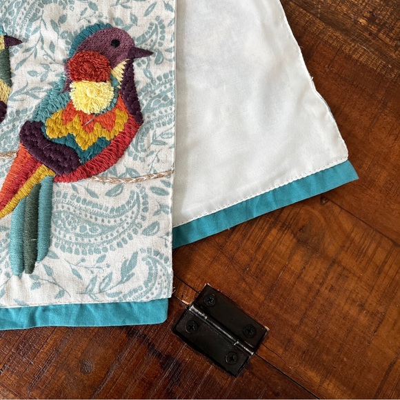 Pier 1 Table/Dresser Runner with Paisley Pattern and Embroidered Birds (13x72) - Picture 5 of 10